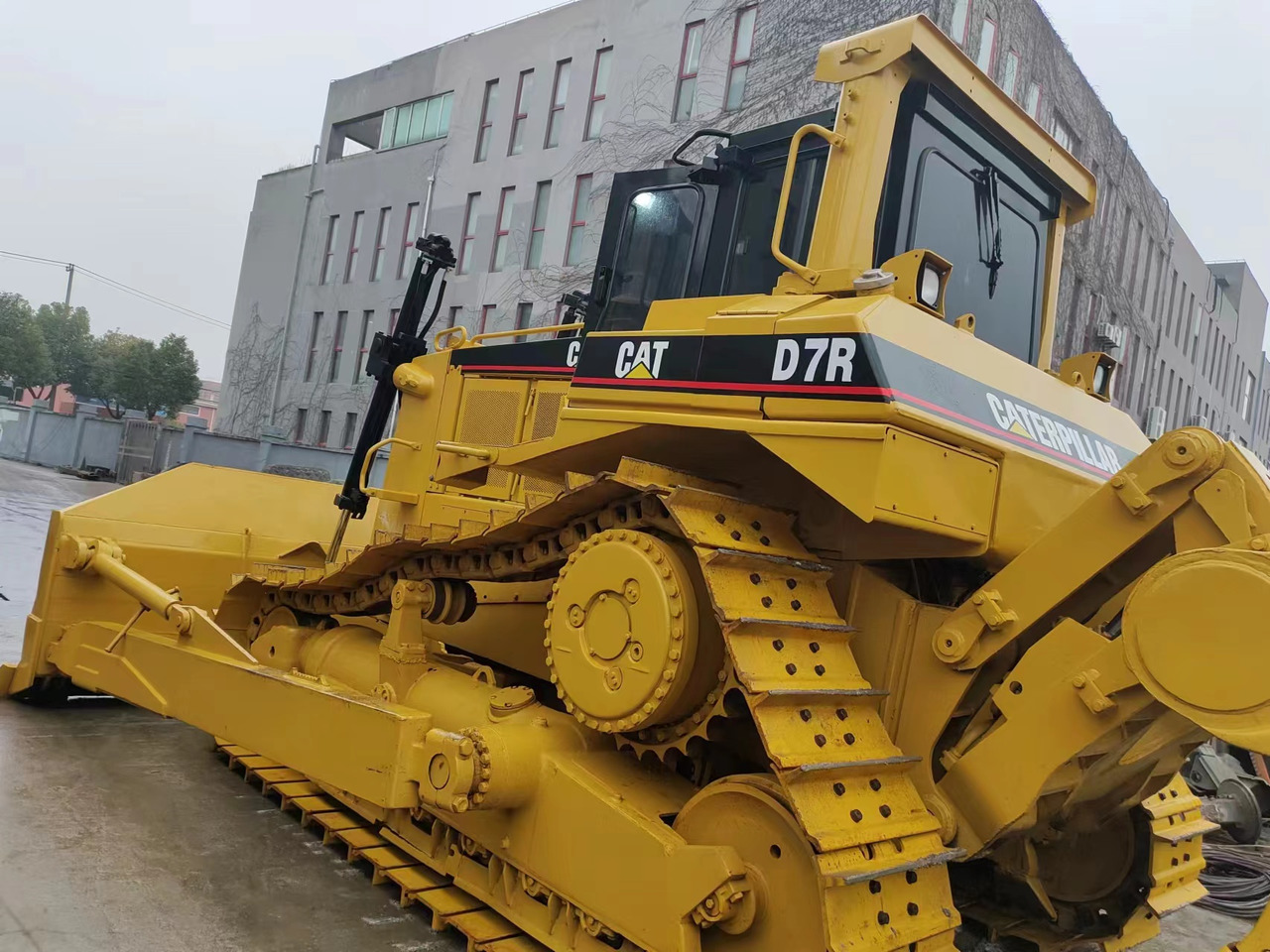 CATERPILLAR D7R - Máy ủi: hình 3 CATERPILLAR D7R - Máy ủi: hình 3