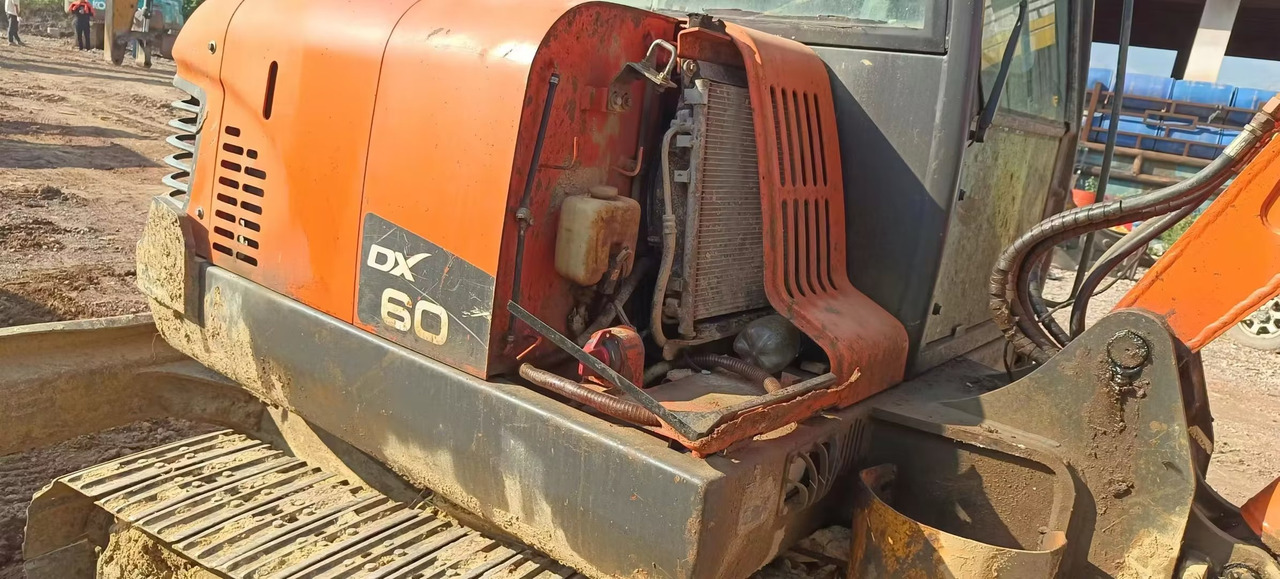 DOOSAN dx60 - Máy xúc mini: hình 4 DOOSAN dx60 - Máy xúc mini: hình 4