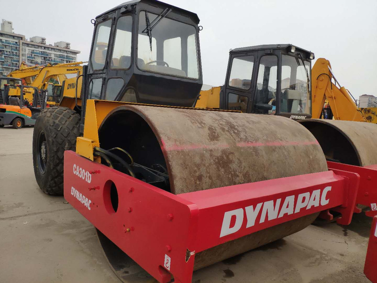DYNAPAC CA301D - Máy đầm: hình 3 DYNAPAC CA301D - Máy đầm: hình 3