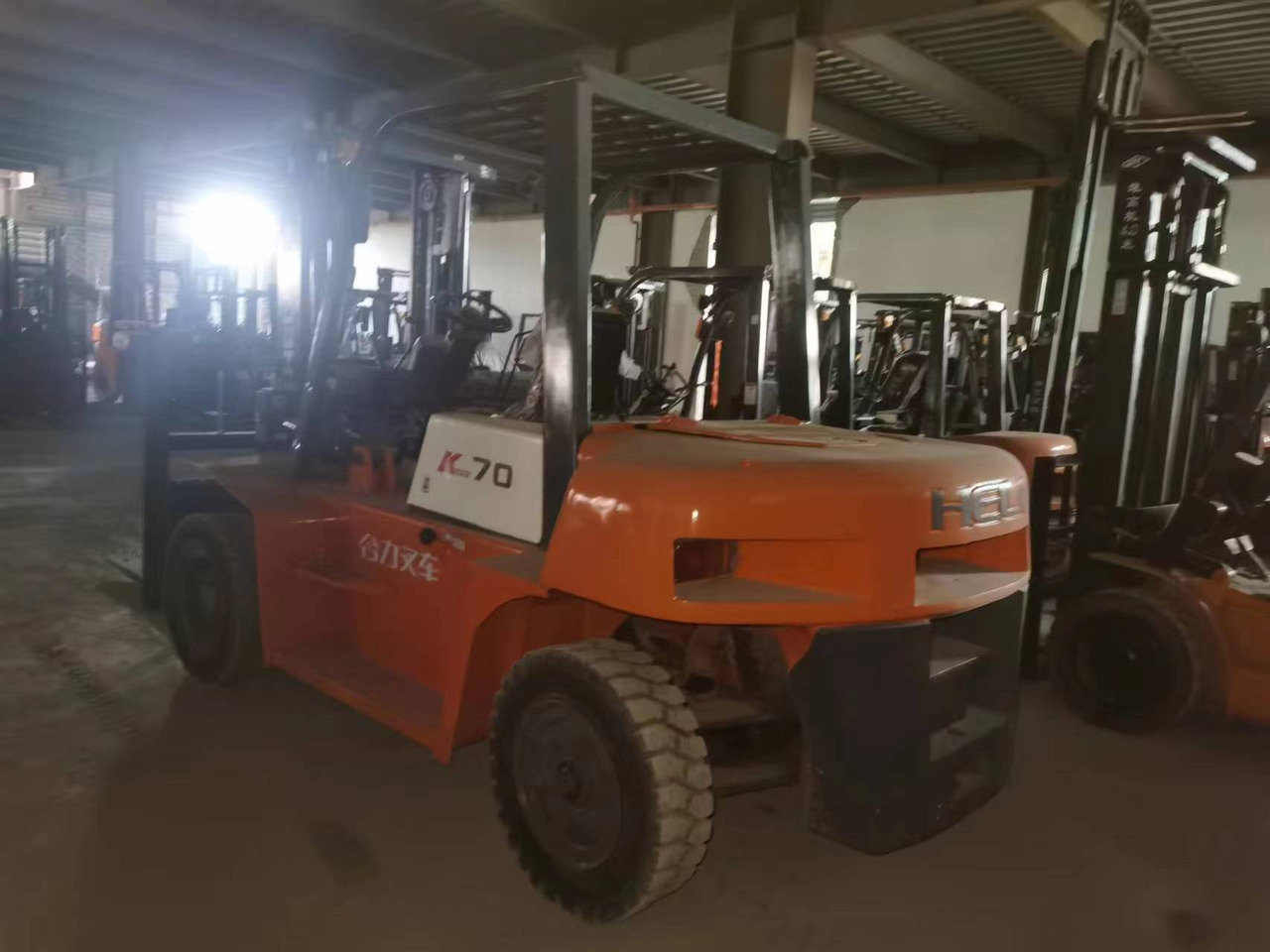 HELI 70 DIESEL FORKLIFT 7TON - Xe nâng diesel: hình 1 HELI 70 DIESEL FORKLIFT 7TON - Xe nâng diesel: hình 1