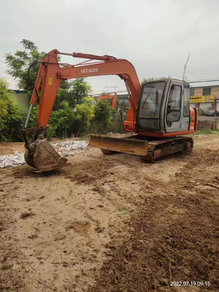 HITACHI EX60-5 - Máy xúc mini: hình 1 HITACHI EX60-5 - Máy xúc mini: hình 1