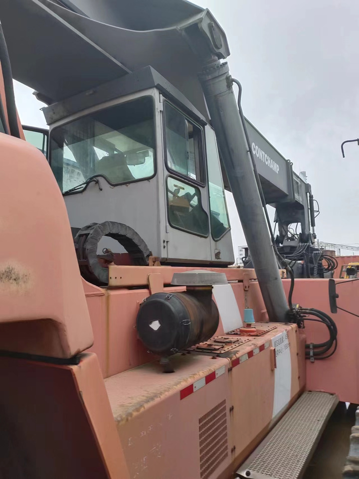 KALMAR DRF450 - Xe tiếp cận xếp chồng: hình 3 KALMAR DRF450 - Xe tiếp cận xếp chồng: hình 3