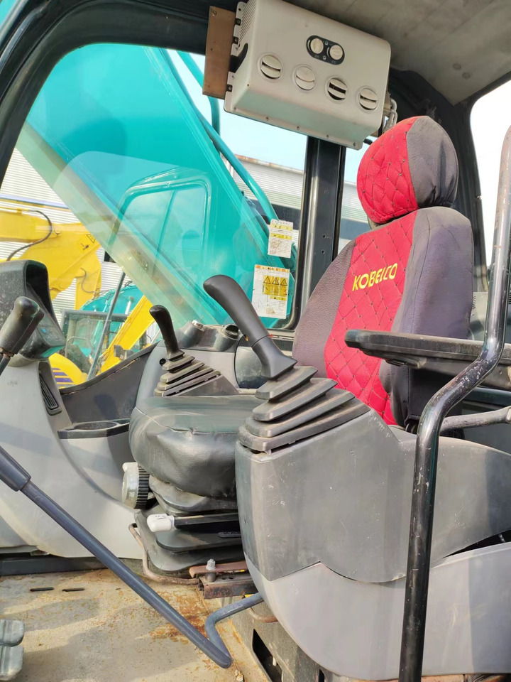 KOBELCO SK350LC-8 - Máy xúc bánh xích: hình 5 KOBELCO SK350LC-8 - Máy xúc bánh xích: hình 5