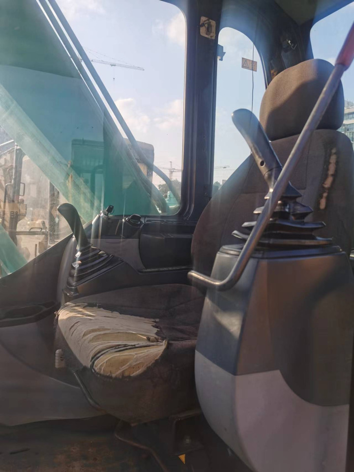 KOBELCO SK75 - Máy xúc mini: hình 3 KOBELCO SK75 - Máy xúc mini: hình 3