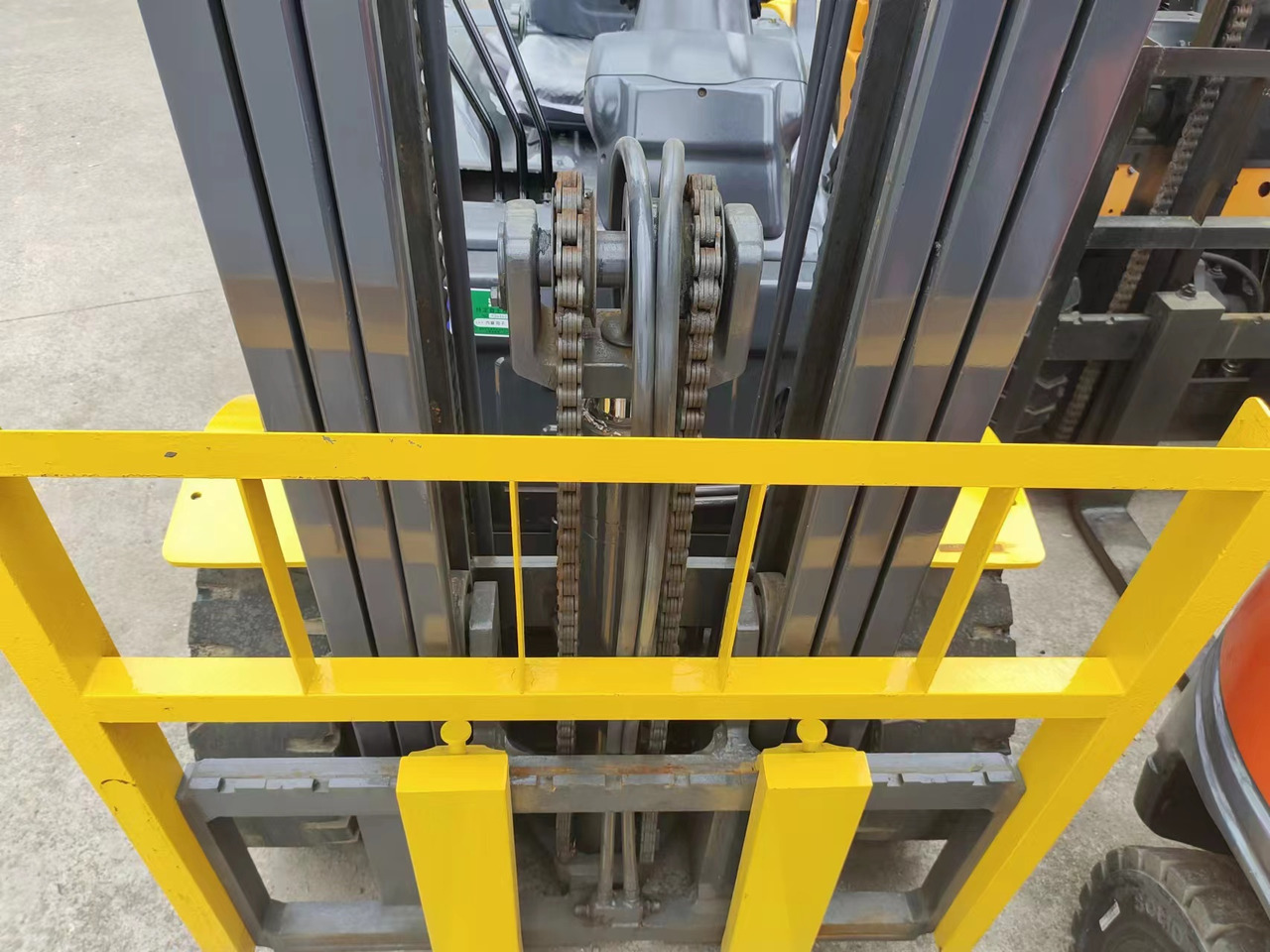 KOMATSU FD30 FD50 FD70 Japanese diesel forklift - Xe nâng diesel: hình 3 KOMATSU FD30 FD50 FD70 Japanese diesel forklift - Xe nâng diesel: hình 3