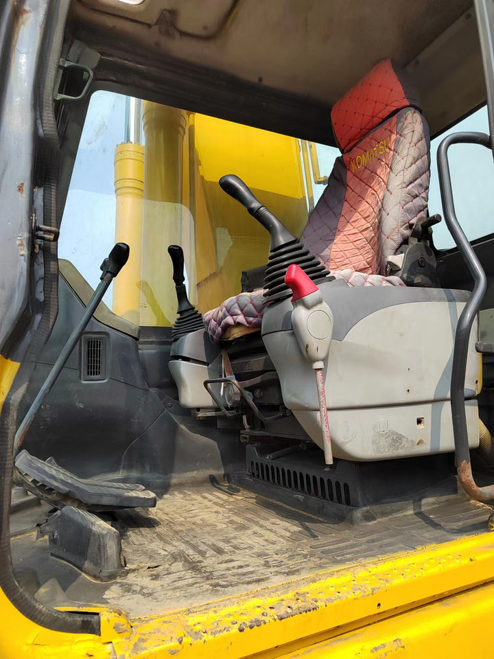 KOMATSU PC220-7 PC200-7 - Máy xúc bánh xích: hình 4 KOMATSU PC220-7 PC200-7 - Máy xúc bánh xích: hình 4
