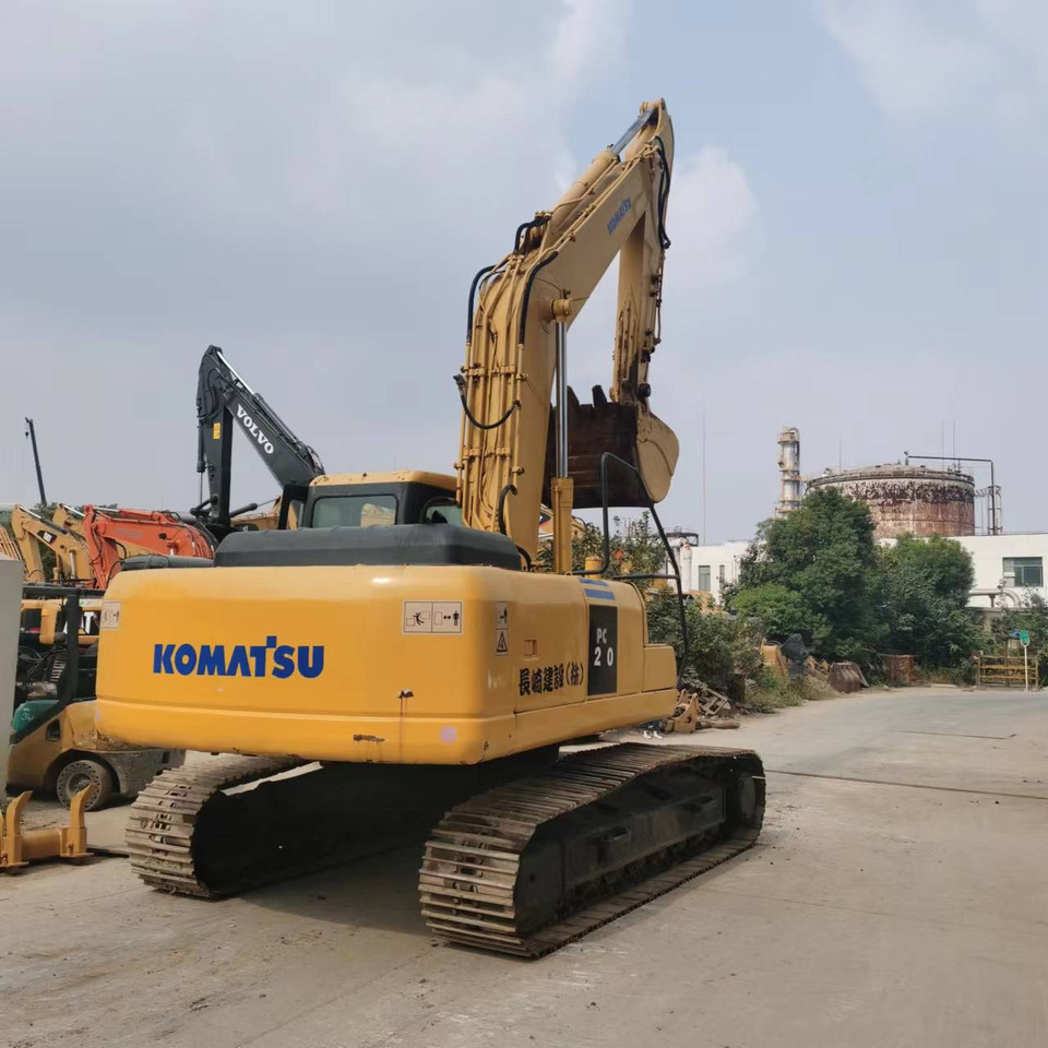 KOMATSU PC220-7 PC200-7 - Máy xúc bánh xích: hình 2 KOMATSU PC220-7 PC200-7 - Máy xúc bánh xích: hình 2