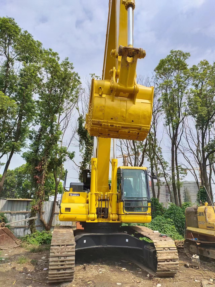 KOMATSU PC400-8R - Máy xúc bánh xích: hình 2 KOMATSU PC400-8R - Máy xúc bánh xích: hình 2