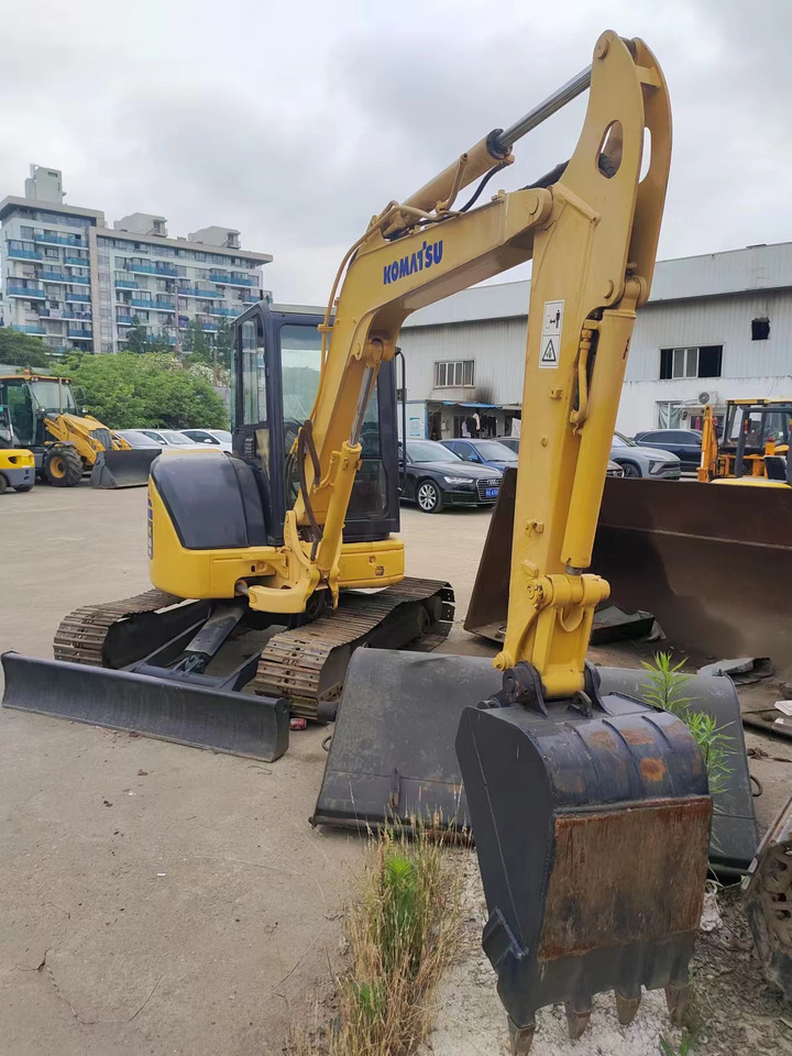 KOMATSU PC40MR - Máy xúc mini: hình 4 KOMATSU PC40MR - Máy xúc mini: hình 4