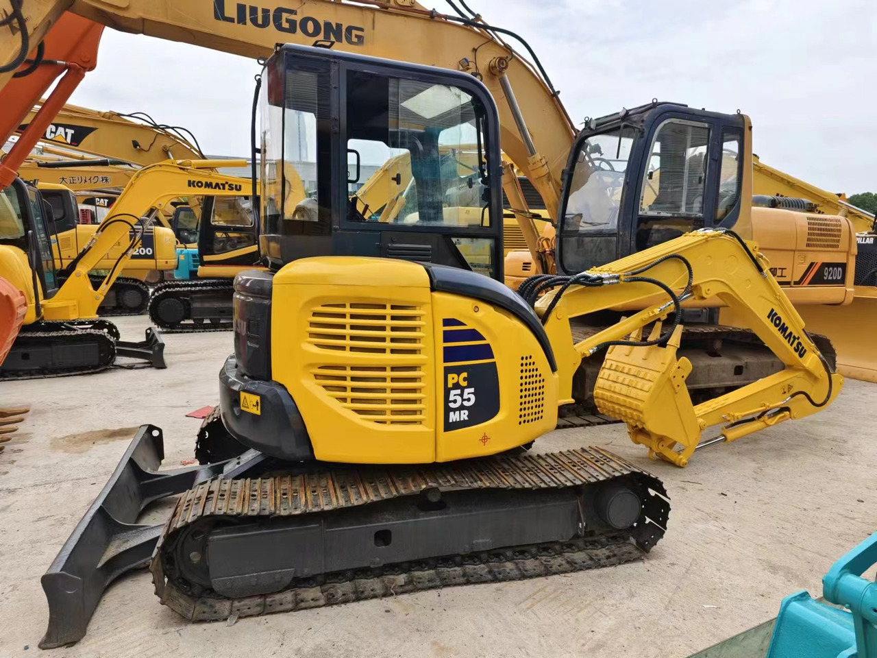 KOMATSU PC55 PC55MR PC56 PC60 - Máy xúc mini: hình 1 KOMATSU PC55 PC55MR PC56 PC60 - Máy xúc mini: hình 1