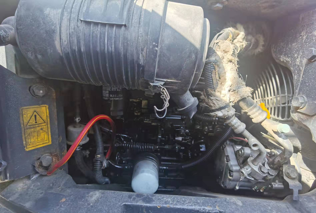 KOMATSU PC55MR-2 - Máy xúc mini: hình 4 KOMATSU PC55MR-2 - Máy xúc mini: hình 4