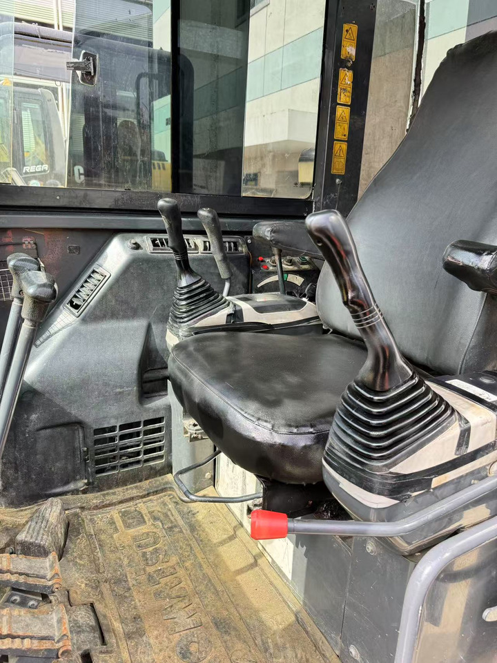 KOMATSU PC56-7 - Máy xúc mini: hình 3 KOMATSU PC56-7 - Máy xúc mini: hình 3