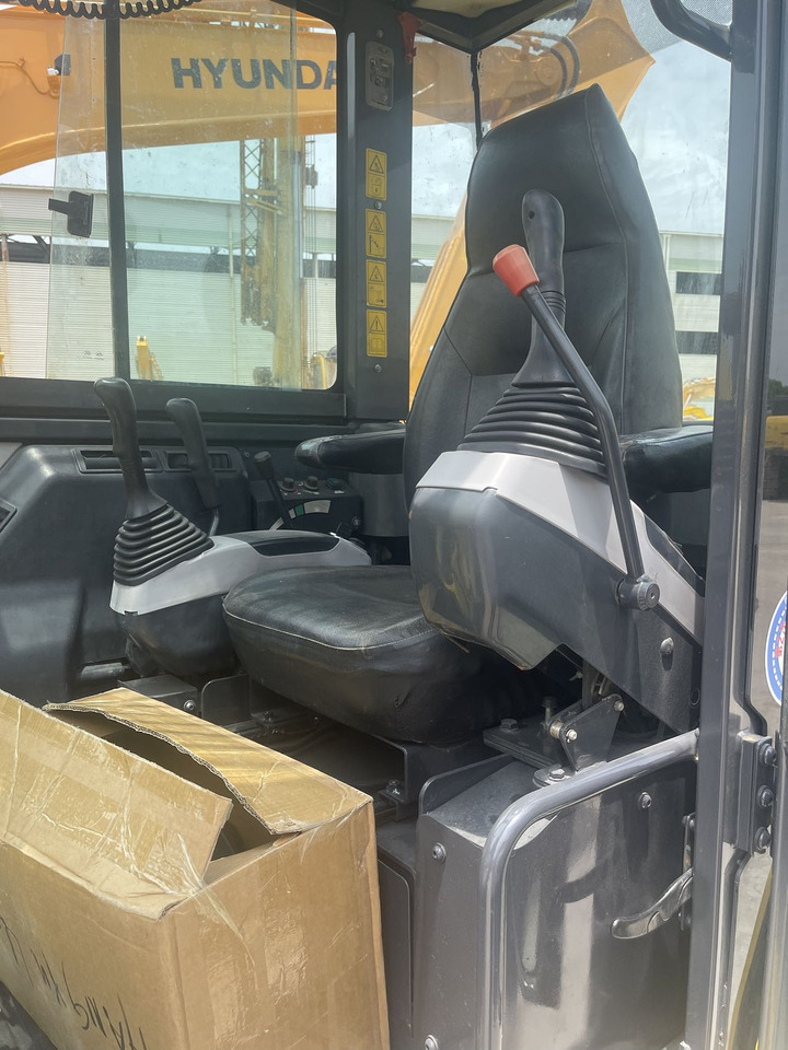 KOMATSU PC58 PC55 PC60 - Máy xúc mini: hình 4 KOMATSU PC58 PC55 PC60 - Máy xúc mini: hình 4