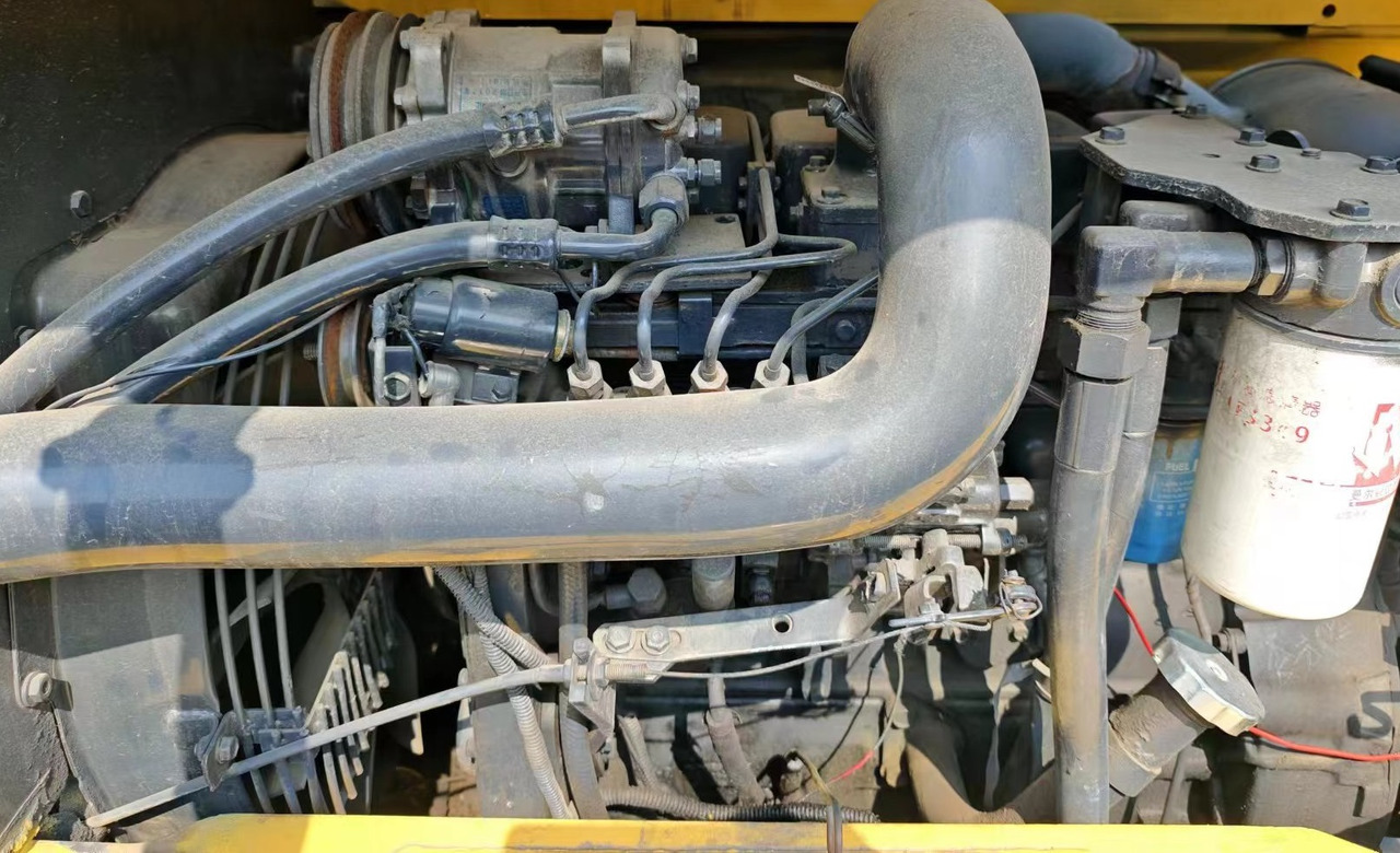 KOMATSU PC60-7 PC56 PC60 - Máy xúc mini: hình 3 KOMATSU PC60-7 PC56 PC60 - Máy xúc mini: hình 3