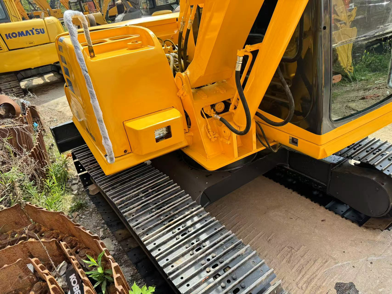 KOMATSU PC60-7 - Máy xúc mini: hình 5 KOMATSU PC60-7 - Máy xúc mini: hình 5