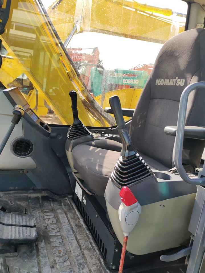 KOMATSU PC60-8 - Máy xúc mini: hình 4 KOMATSU PC60-8 - Máy xúc mini: hình 4