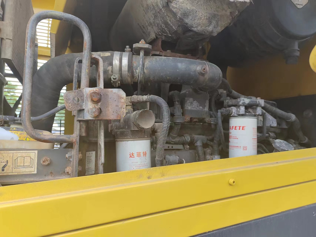 KOMATSU WA380-6 - Máy xúc lật bánh lốp: hình 5 KOMATSU WA380-6 - Máy xúc lật bánh lốp: hình 5