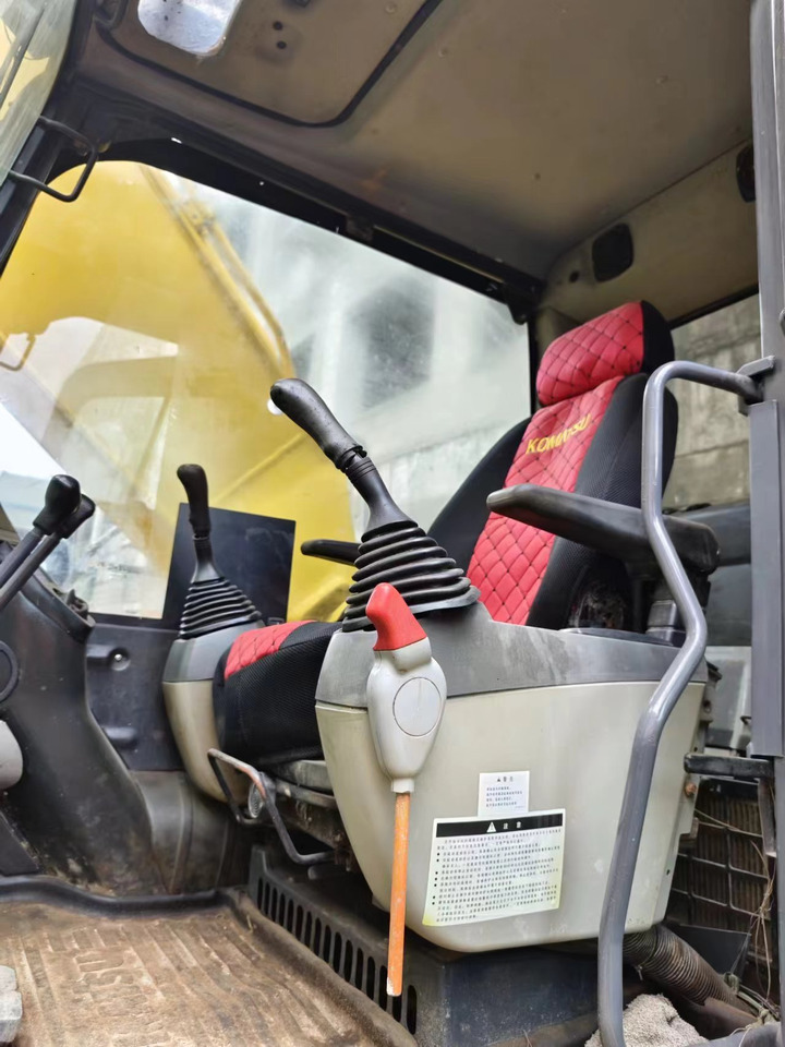 KOMATSU pc200-8 pc200 Japan made - Máy xúc bánh xích: hình 4 KOMATSU pc200-8 pc200 Japan made - Máy xúc bánh xích: hình 4