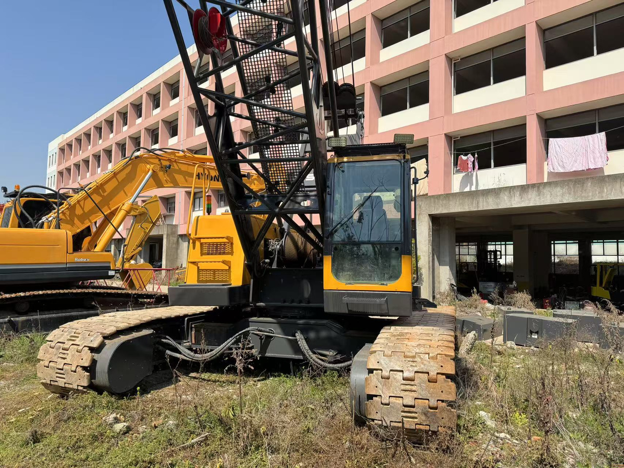 SANY scc550c - Cần cẩu bánh xích: hình 2 SANY scc550c - Cần cẩu bánh xích: hình 2