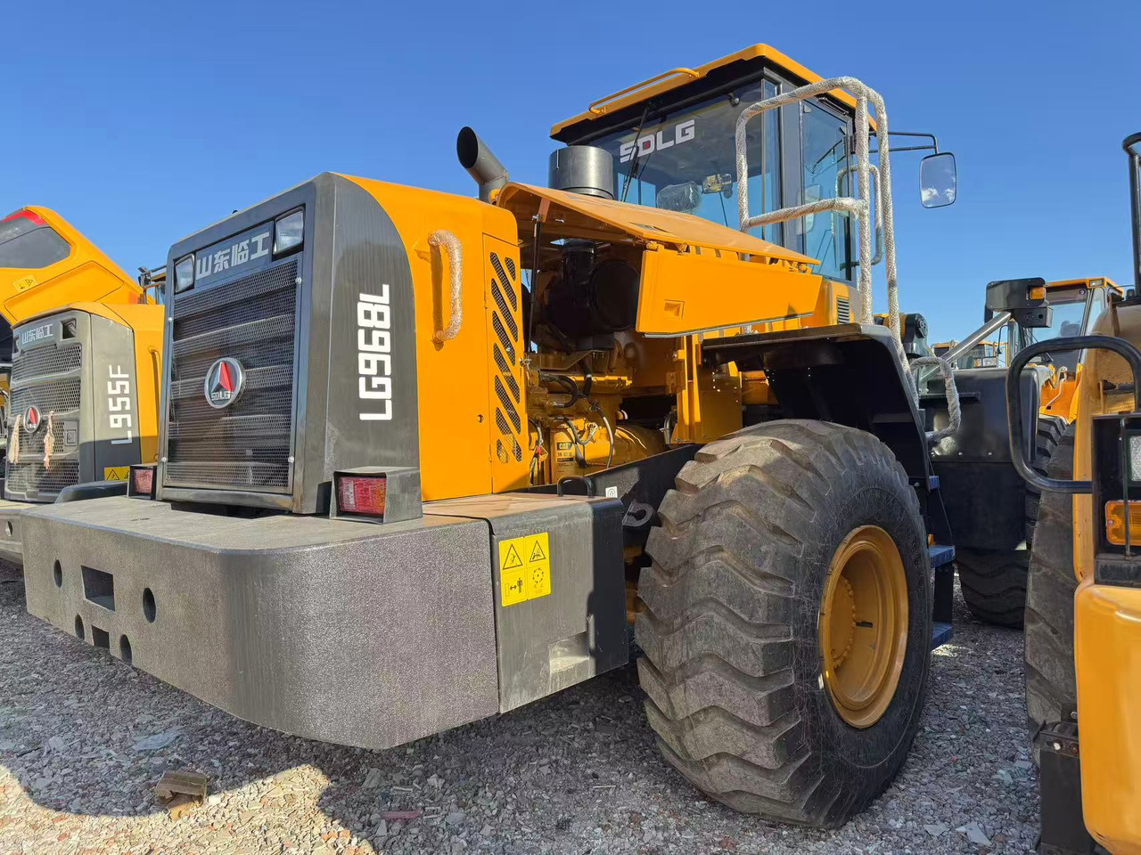 SDLG LG968L - Máy xúc lật bánh lốp: hình 2 SDLG LG968L - Máy xúc lật bánh lốp: hình 2