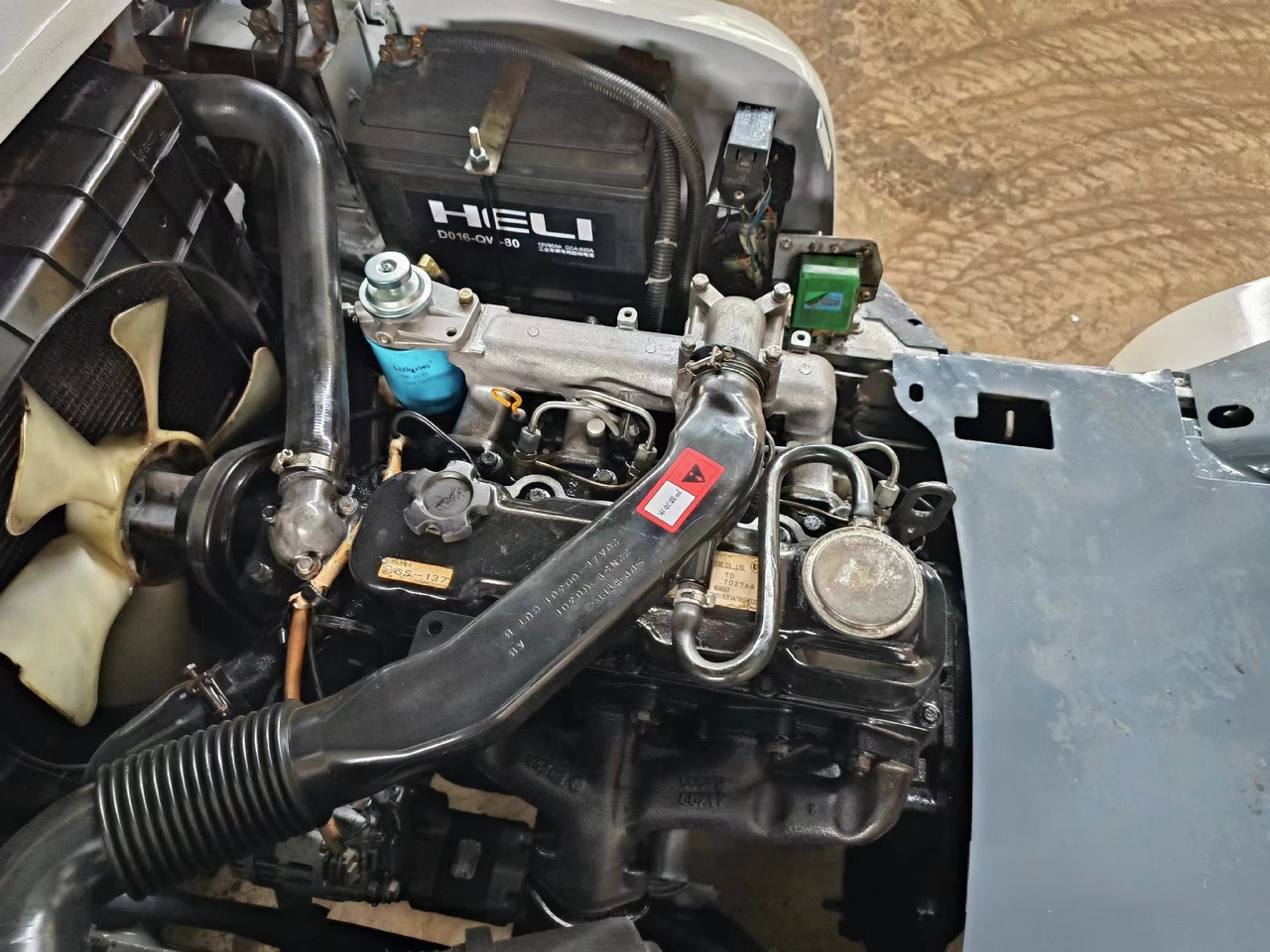 TCM FD30 - Xe nâng diesel: hình 4 TCM FD30 - Xe nâng diesel: hình 4