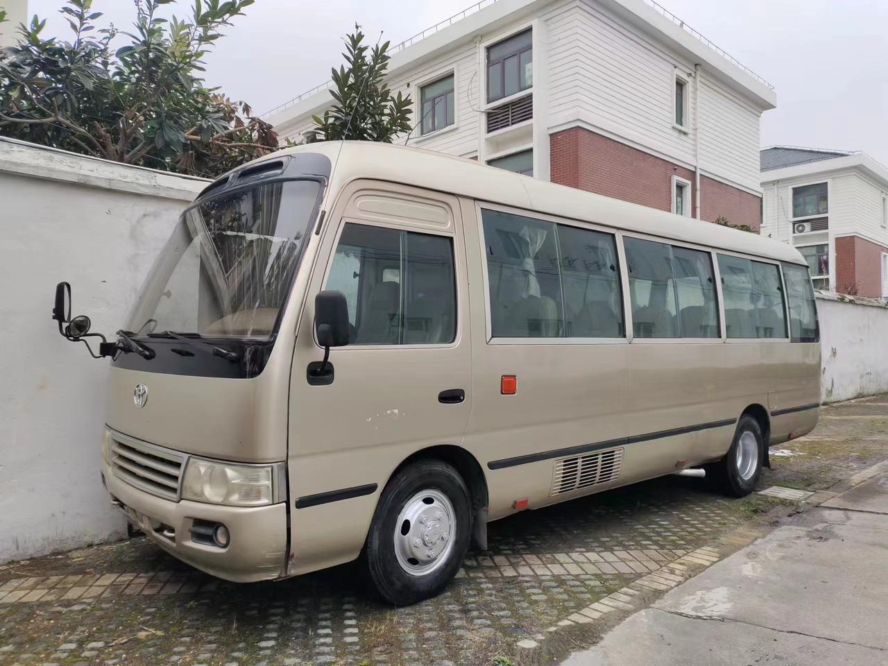 TOYOTA Coaster - Xe bus ngoại ô: hình 5 TOYOTA Coaster - Xe bus ngoại ô: hình 5