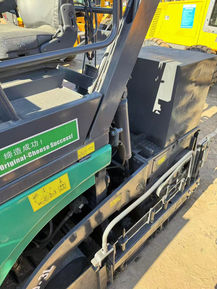 VOGELE 1800-3L - Máy lát nhựa đường: hình 5 VOGELE 1800-3L - Máy lát nhựa đường: hình 5