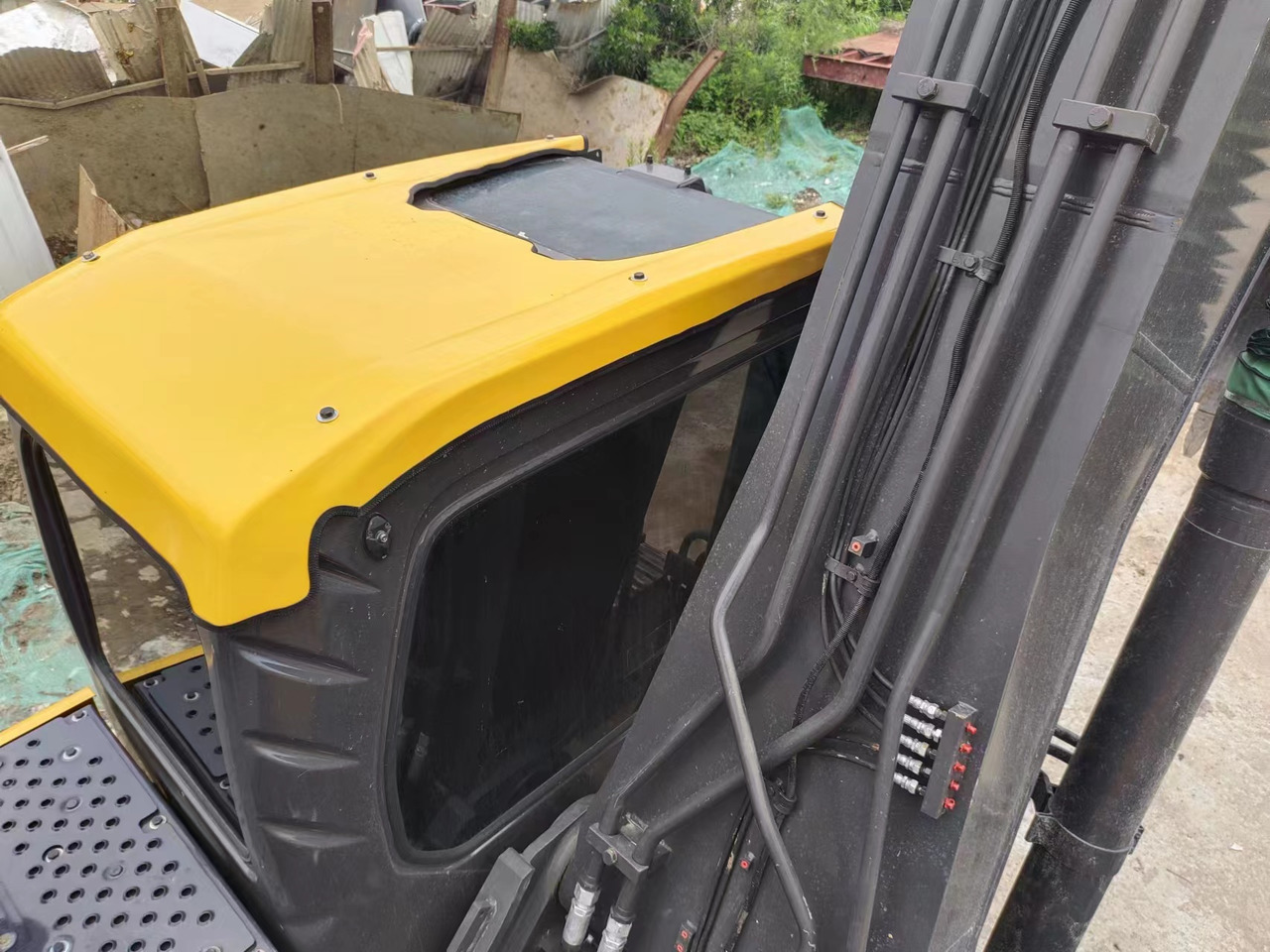 VOLVO EC240 - Máy xúc bánh xích: hình 4 VOLVO EC240 - Máy xúc bánh xích: hình 4