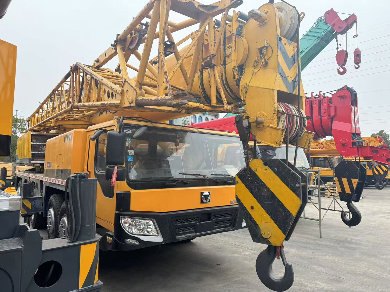 XCMG QY100K 100tons QY100K-2 - Cẩu bánh lốp: hình 3 XCMG QY100K 100tons QY100K-2 - Cẩu bánh lốp: hình 3