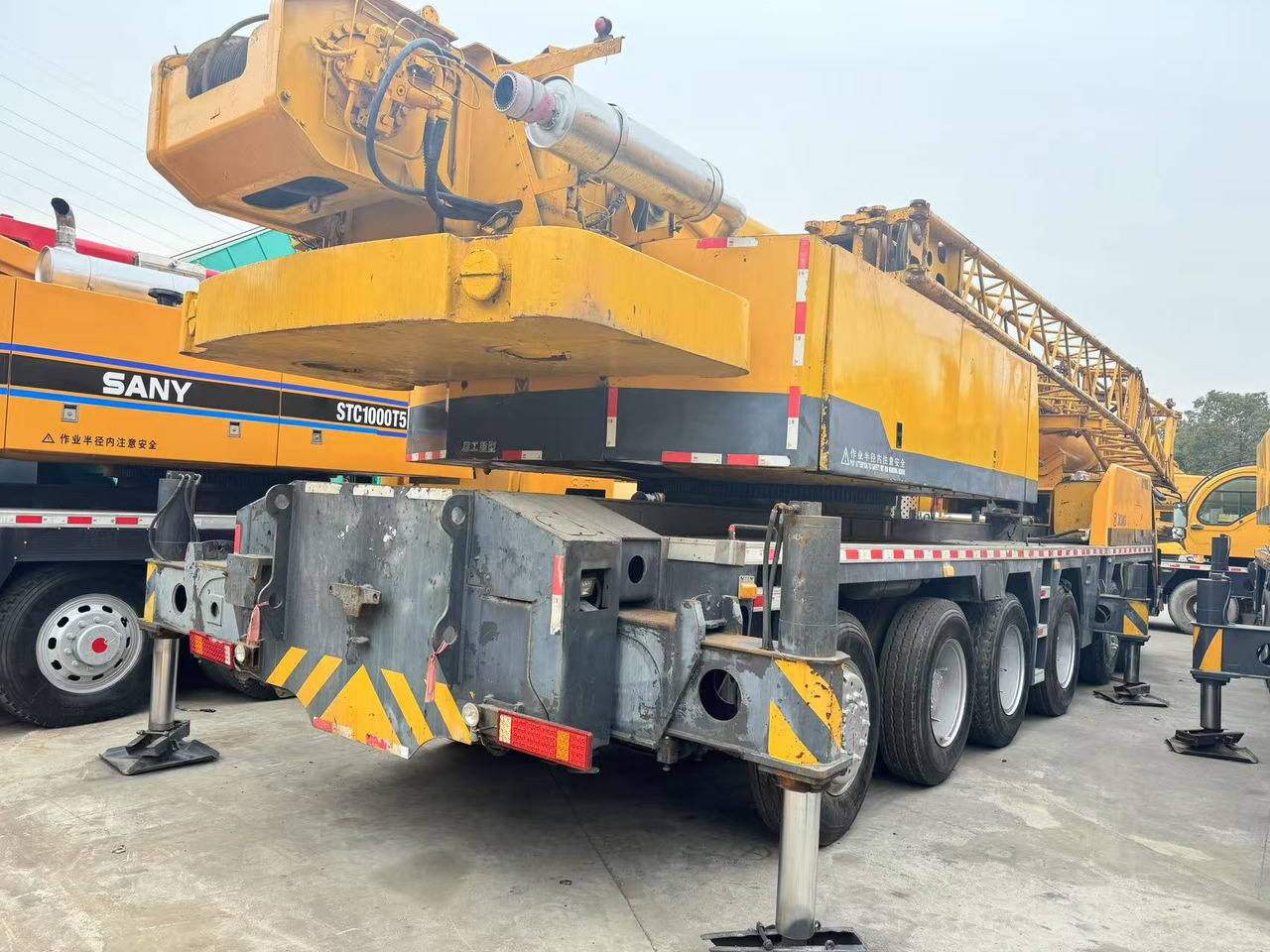 XCMG QY100K 100tons QY100K-2 - Cẩu bánh lốp: hình 4 XCMG QY100K 100tons QY100K-2 - Cẩu bánh lốp: hình 4