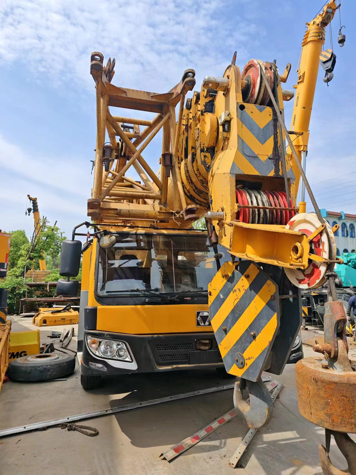 XCMG QY100K-Ⅱ QY100K 100tons - Cẩu bánh lốp: hình 2 XCMG QY100K-Ⅱ QY100K 100tons - Cẩu bánh lốp: hình 2
