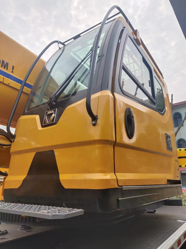 XCMG QY70K - Cẩu bánh lốp: hình 3 XCMG QY70K - Cẩu bánh lốp: hình 3