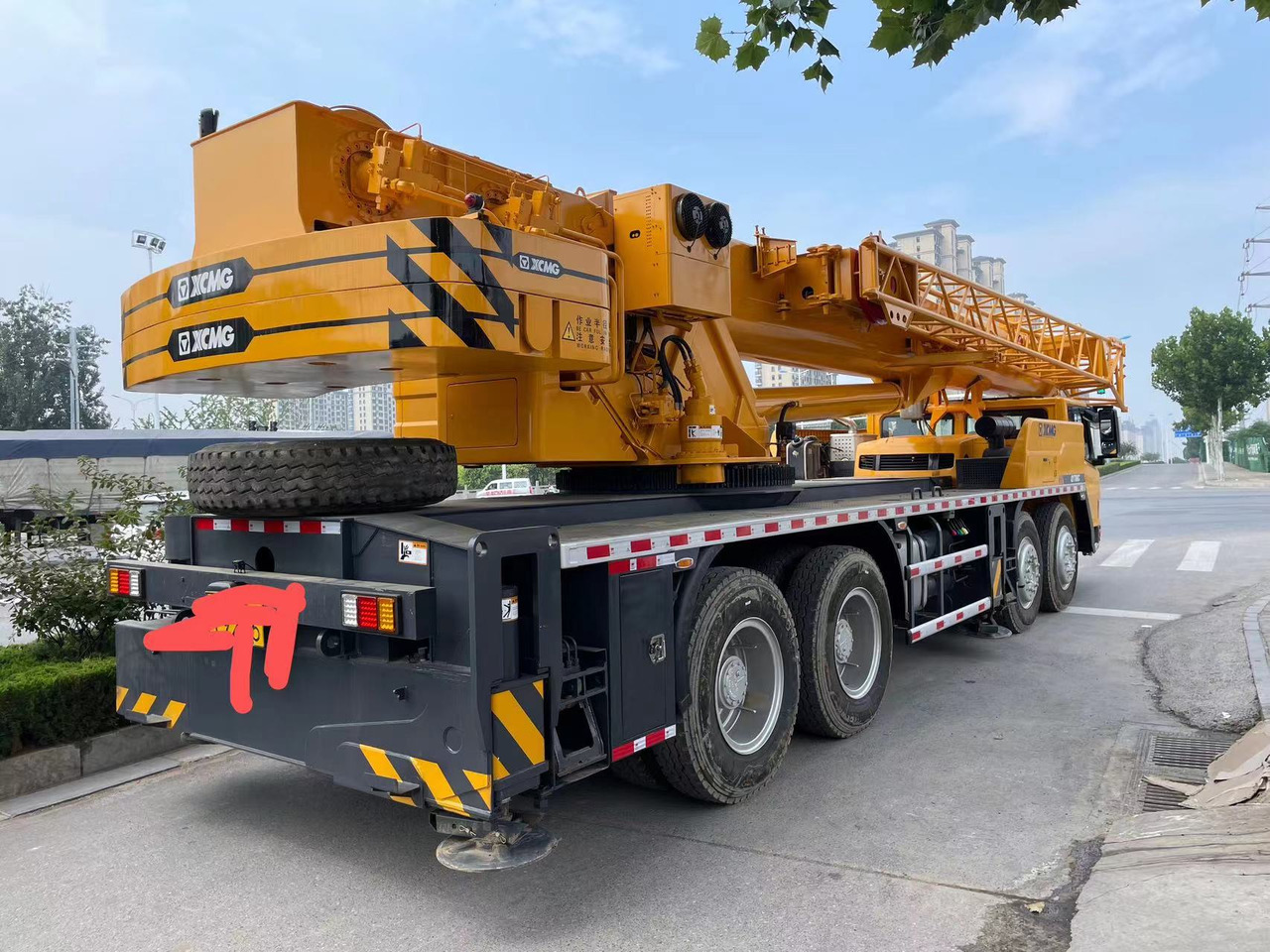 XCMG QY70K - Cẩu bánh lốp: hình 2 XCMG QY70K - Cẩu bánh lốp: hình 2