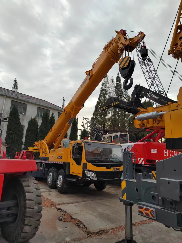 XCMG QY70K good condition QY25K QY50K QY100K QY130K China brand mobile crane - Cẩu bánh lốp: hình 4 XCMG QY70K good condition QY25K QY50K QY100K QY130K China brand mobile crane - Cẩu bánh lốp: hình 4