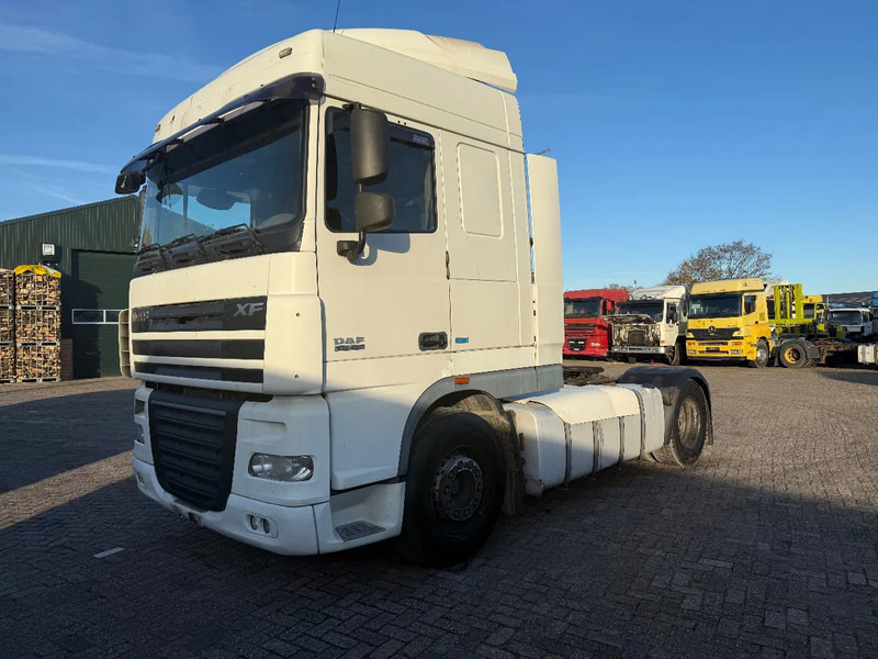 DAF XF 105.460 Tractor unit - Xe đầu kéo: hình 3 DAF XF 105.460 Tractor unit - Xe đầu kéo: hình 3