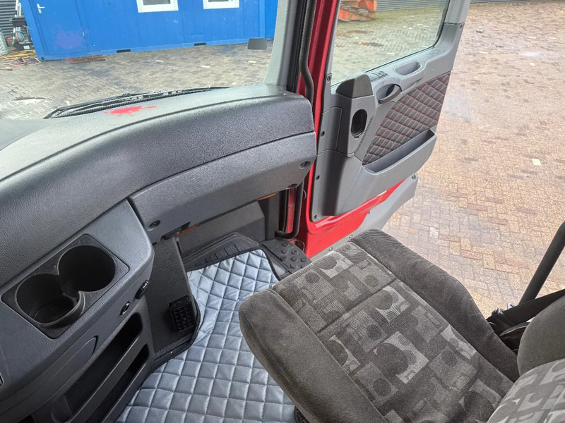 Xe đầu kéo Mercedes-Benz Actros 1841 Tractor unit: hình 14 Xe đầu kéo Mercedes-Benz Actros 1841 Tractor unit: hình 14