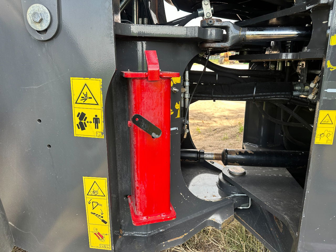 Máy xúc lật bánh lốp Case 721G: hình 17 Máy xúc lật bánh lốp Case 721G: hình 17