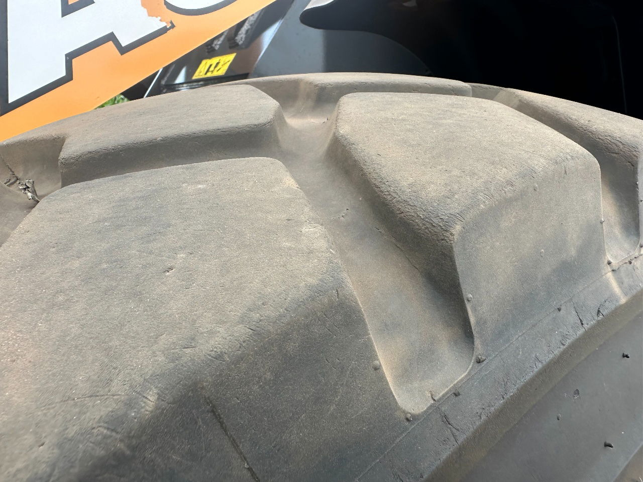 Máy xúc lật bánh lốp Case 721G: hình 25 Máy xúc lật bánh lốp Case 721G: hình 25