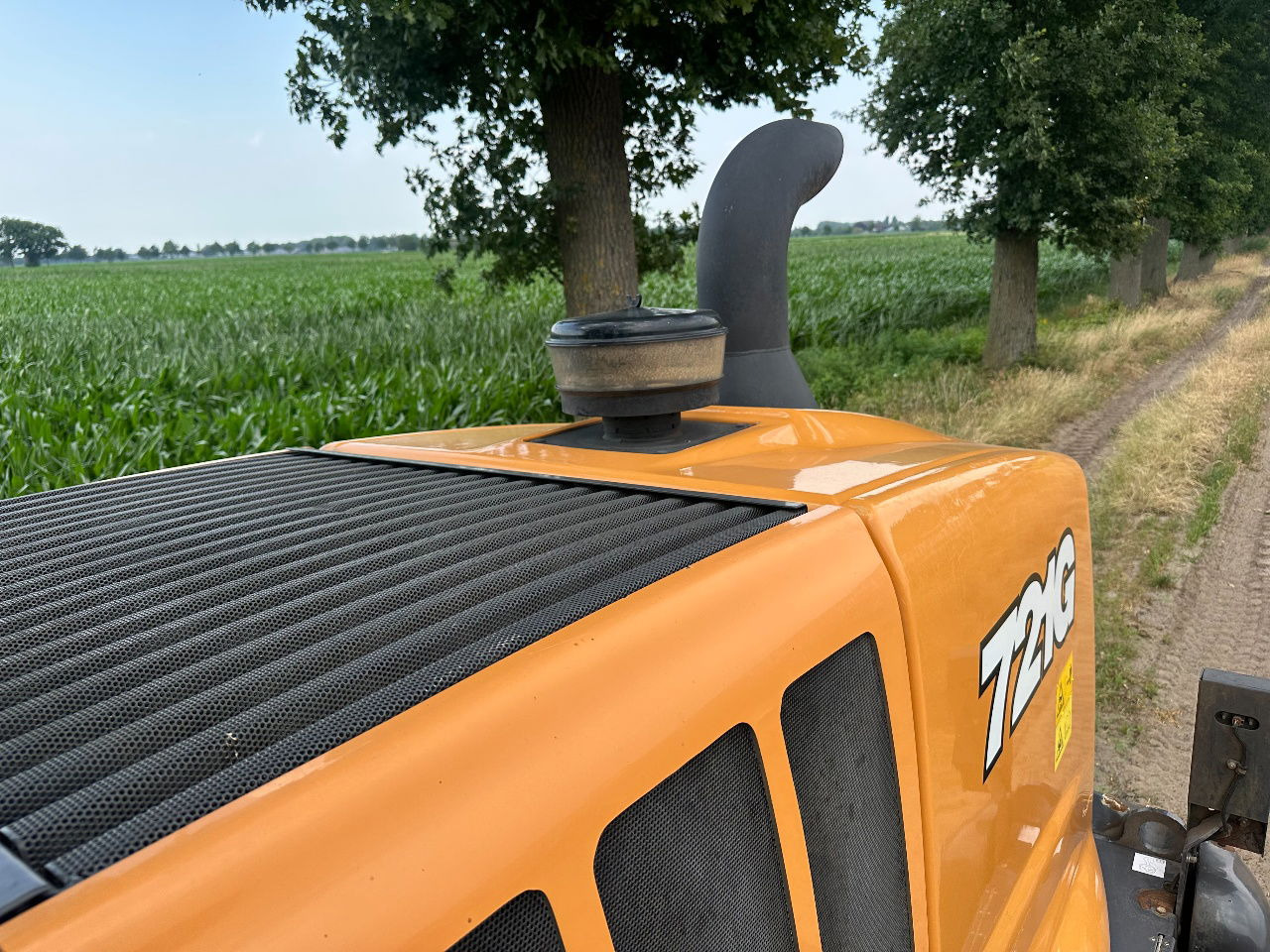 Máy xúc lật bánh lốp Case 721G: hình 24 Máy xúc lật bánh lốp Case 721G: hình 24