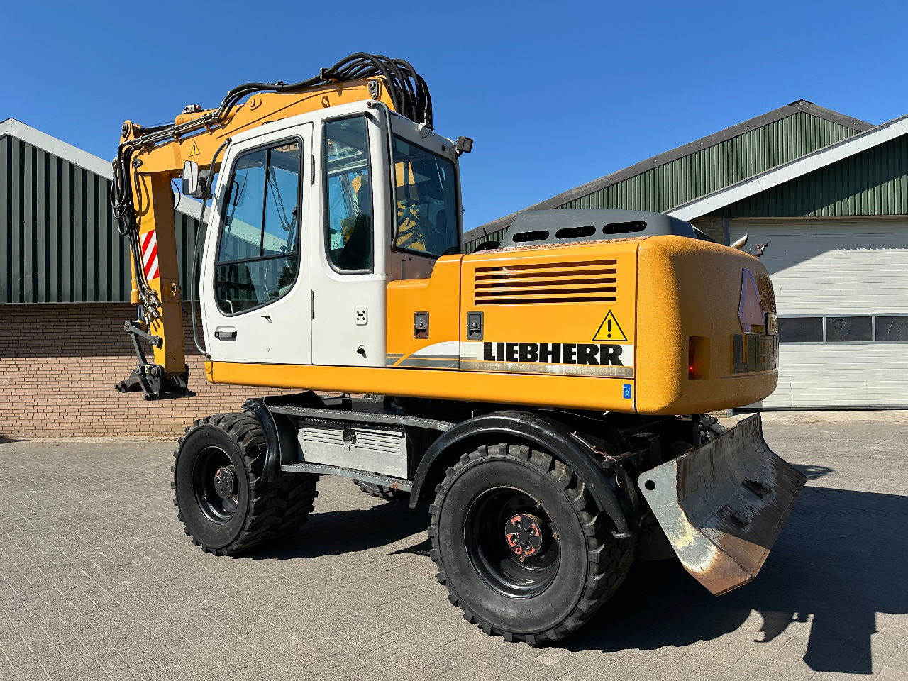 Liebherr A900C - Máy xúc bánh lốp: hình 3 Liebherr A900C - Máy xúc bánh lốp: hình 3