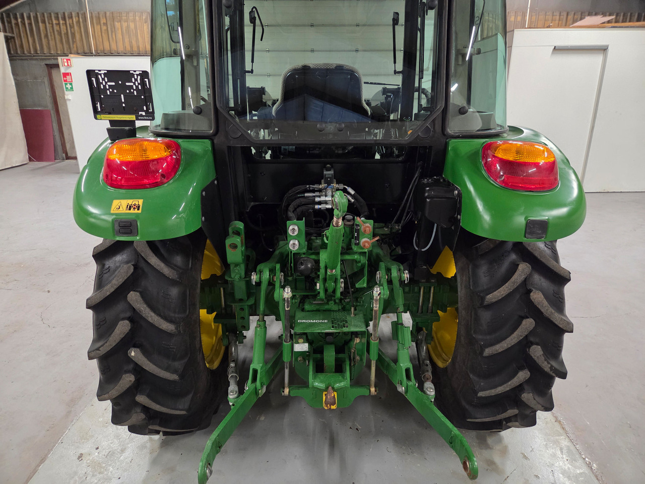 John Deere 5055E #600 timer - Máy cày: hình 5 John Deere 5055E #600 timer - Máy cày: hình 5