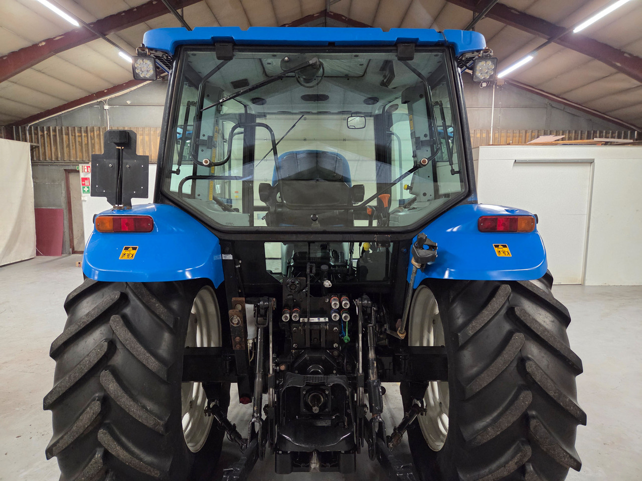 New Holland T5060 #Fin 1 eiers traktor - Máy cày: hình 4 New Holland T5060 #Fin 1 eiers traktor - Máy cày: hình 4