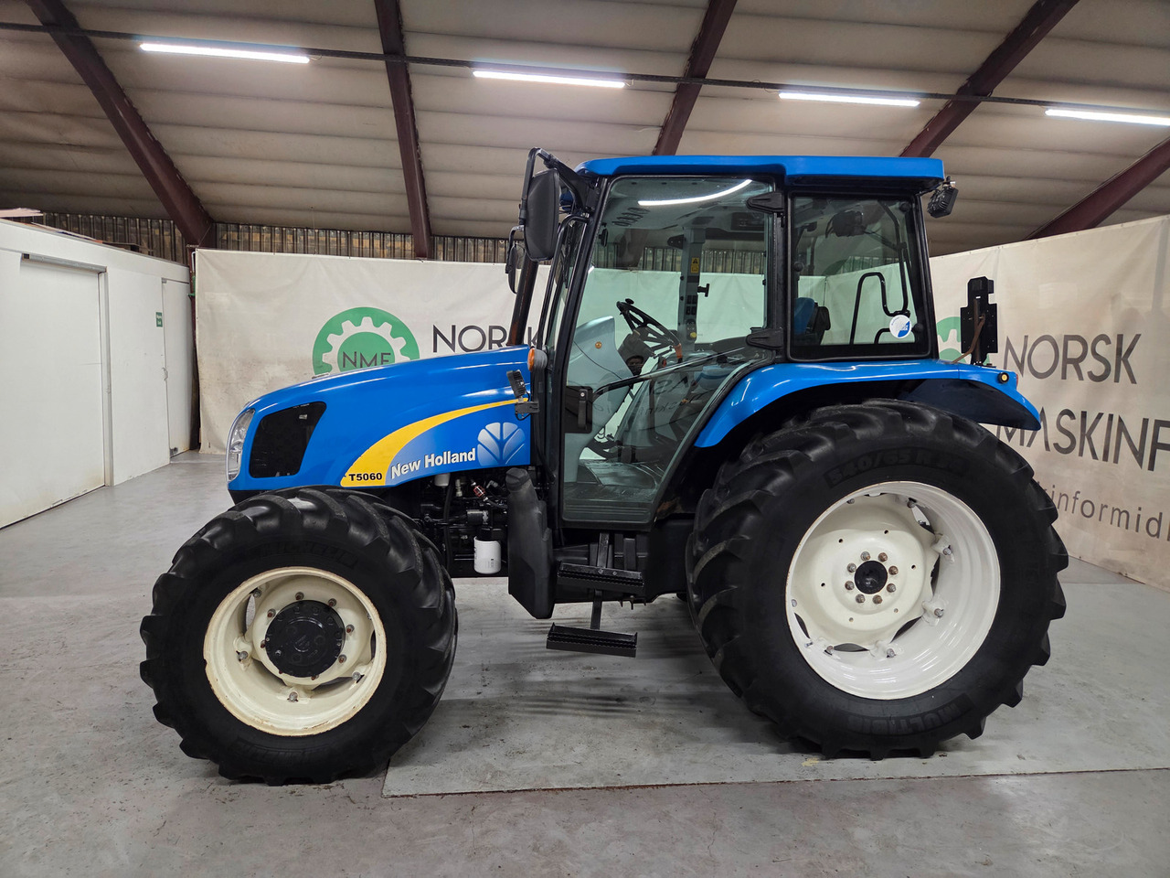 New Holland T5060 #Fin 1 eiers traktor - Máy cày: hình 2 New Holland T5060 #Fin 1 eiers traktor - Máy cày: hình 2