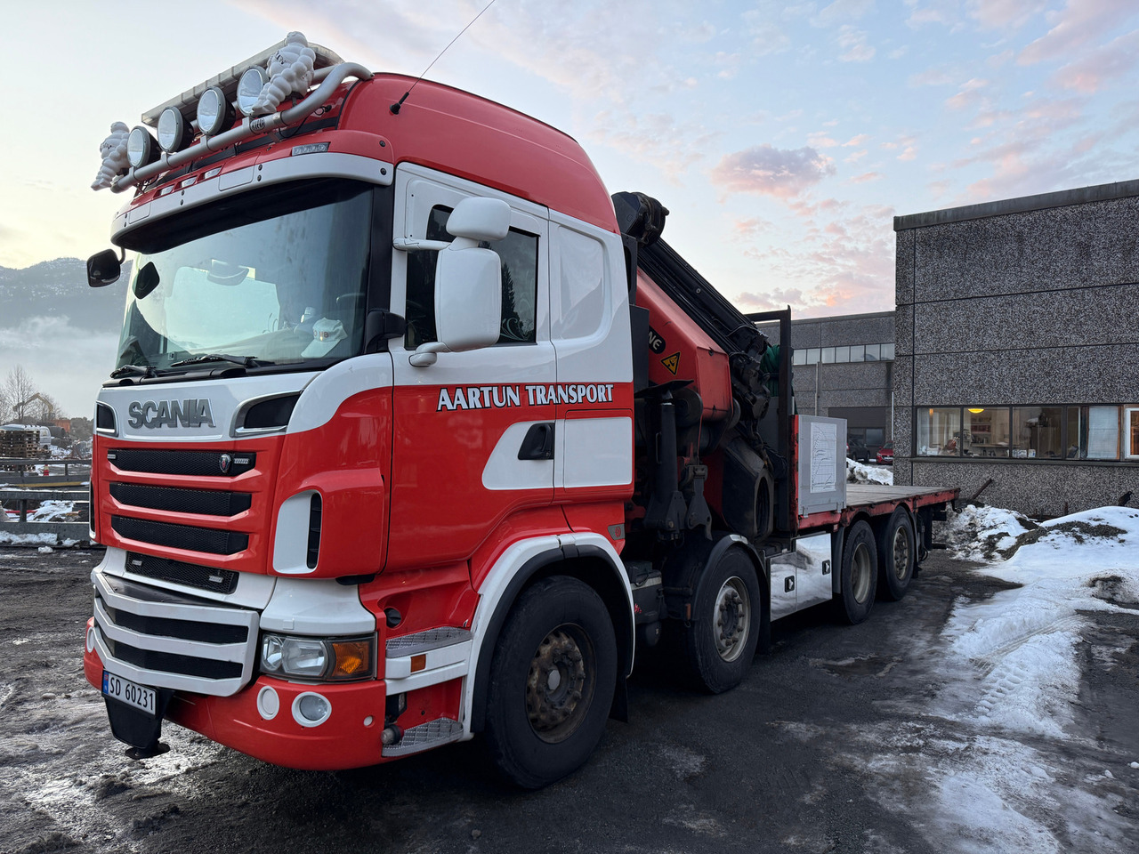 Scania R560 - Xe cẩu tự hành, Xe tải thùng lửng/ Phẳng: hình 1 Scania R560 - Xe cẩu tự hành, Xe tải thùng lửng/ Phẳng: hình 1