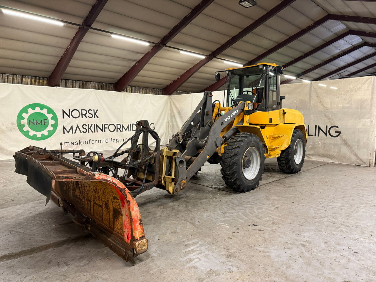 Máy xúc lật bánh lốp Volvo L40B-TP #Skuffe og Skjær #Kun 3458 timer: hình 1