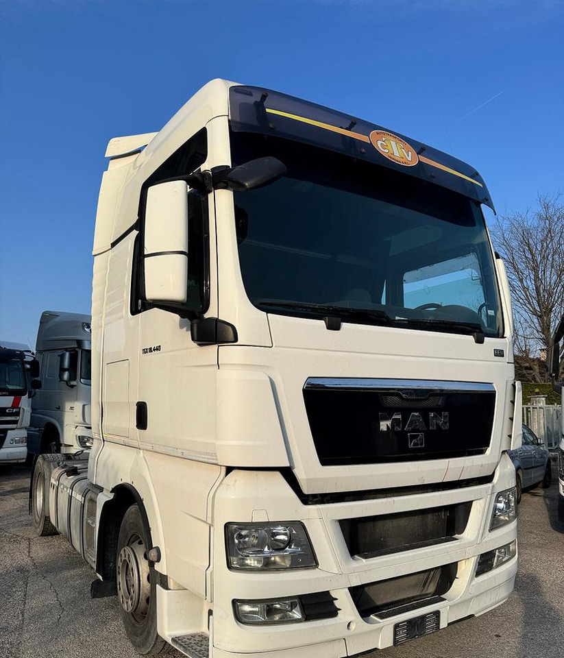Man tgx 18.440 4x2 / 2011 / euro 5 - Xe đầu kéo: hình 2 Man tgx 18.440 4x2 / 2011 / euro 5 - Xe đầu kéo: hình 2
