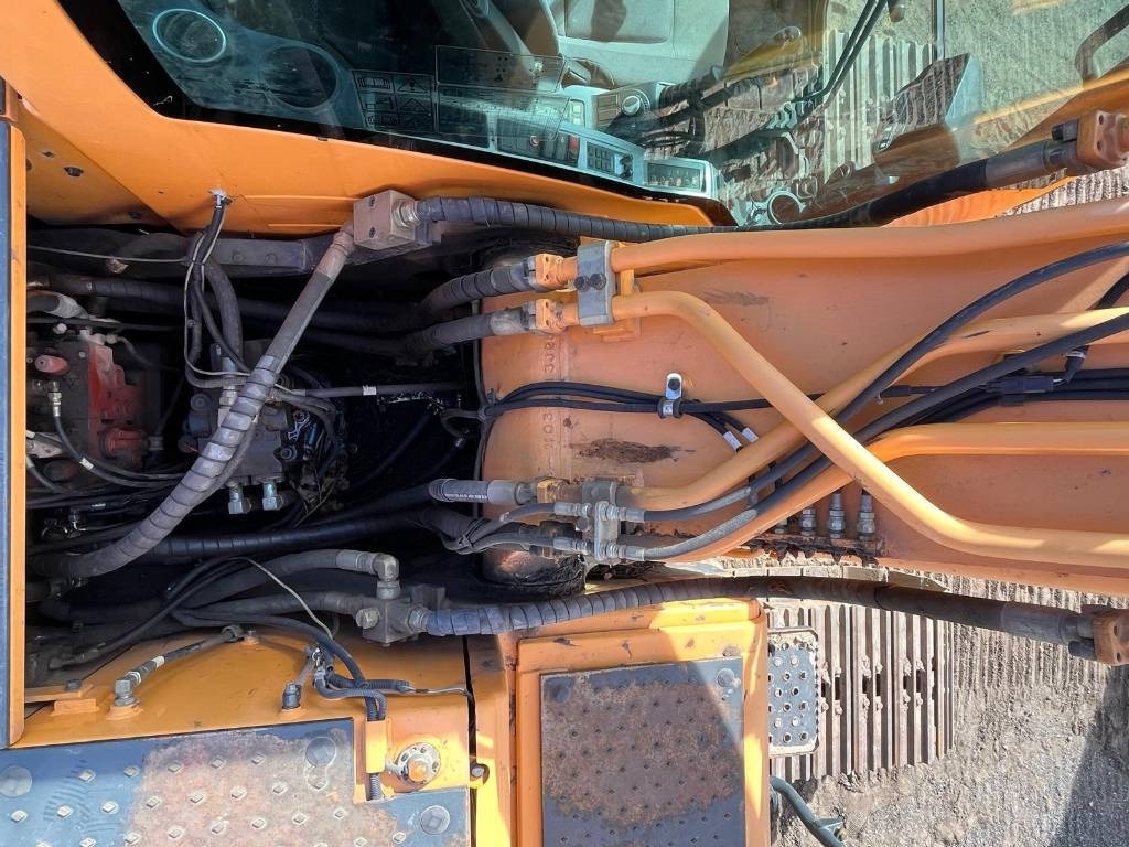 Máy xúc bánh xích Hyundai Robex 220 LC-9 A: hình 15