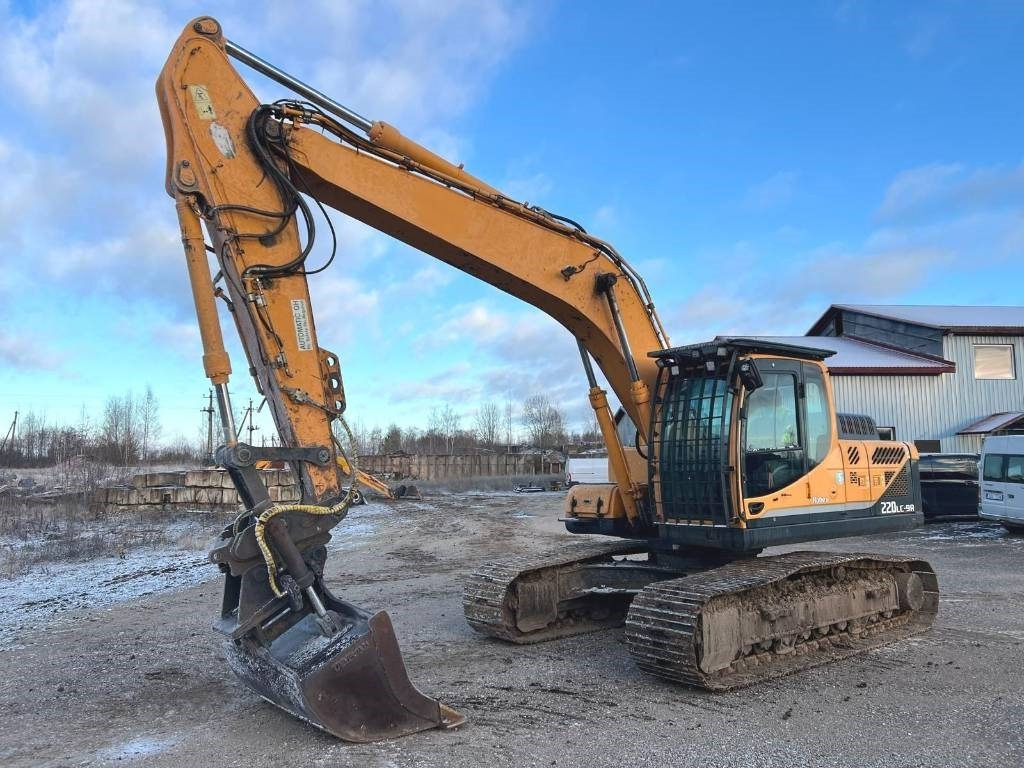 Hyundai Robex 220 LC-9 A - Máy xúc bánh xích: hình 1 Hyundai Robex 220 LC-9 A - Máy xúc bánh xích: hình 1