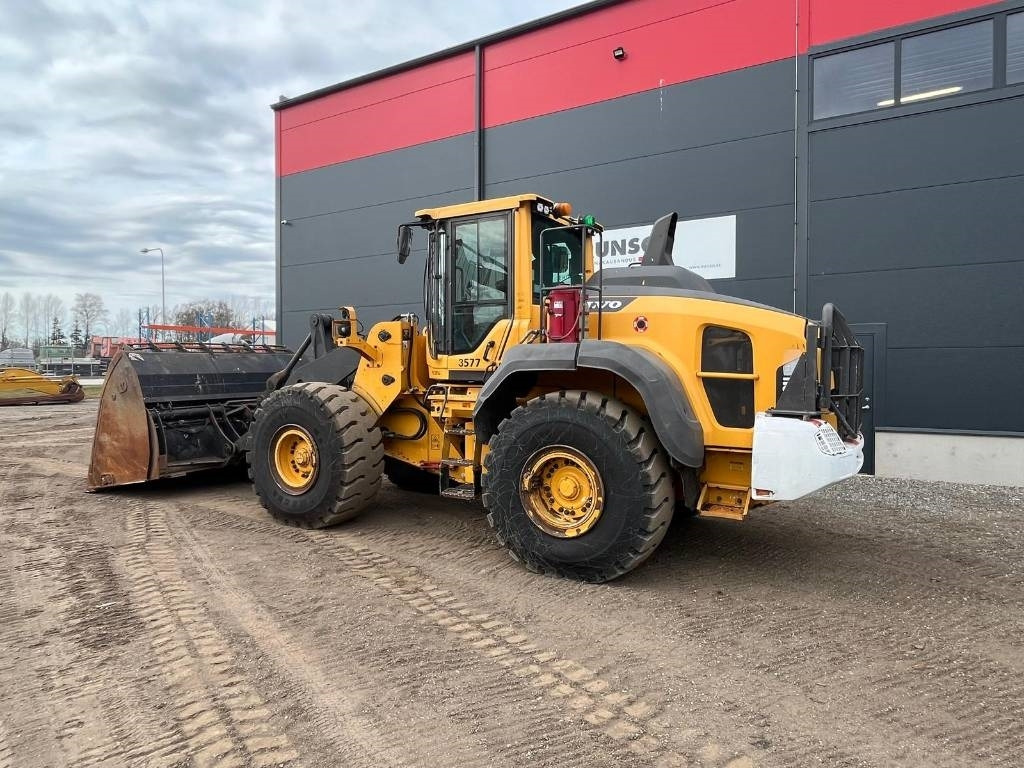 Volvo L 120 H - Máy xúc lật bánh lốp: hình 5 Volvo L 120 H - Máy xúc lật bánh lốp: hình 5