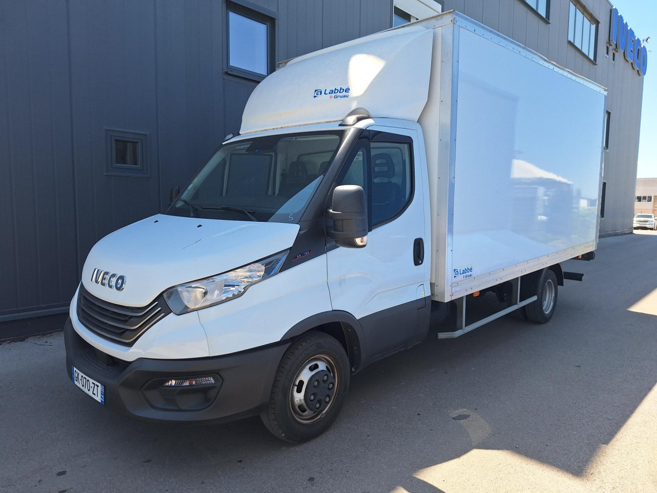 IVECO Daily 35 C 16 - Xe tải nhỏ thùng kín: hình 5 IVECO Daily 35 C 16 - Xe tải nhỏ thùng kín: hình 5